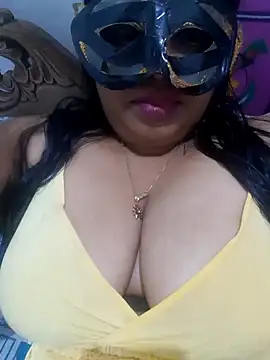 Snapshot of chubby_wife chatting on 01-22-25, 05:28 chubby wife online show from 01-22-25, 05:28