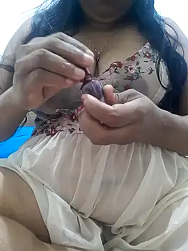 Snapshot of chubby_wife chatting on 02-10-25, 11:04 chubby wife online show from 02-10-25, 11:04