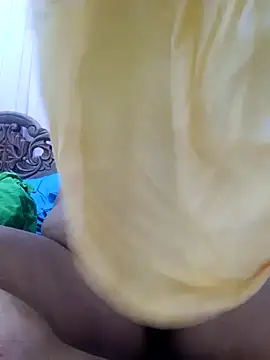 Snapshot of chubby_wife chatting on 02-11-25, 03:40 chubby wife online show from 02-11-25, 03:40