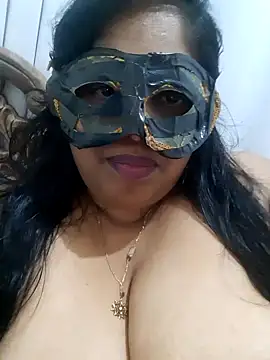 Snapshot of chubby_wife chatting on 02-22-25, 01:00 chubby wife online show from 02-22-25, 01:00