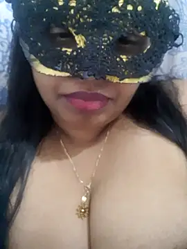 Snapshot of chubby_wife chatting on 09-12-25, 06:13 chubby wife online show from 09-12-25, 06:13