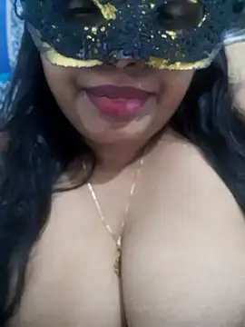 Snapshot of chubby_wife chatting on 09-14-25, 05:01 chubby wife online show from 09-14-25, 05:01