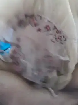 Snapshot of chubby_wife chatting on 10-03-25, 07:38 chubby wife online show from 10-03-25, 07:38