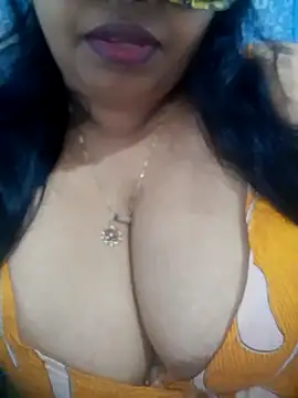 Snapshot of chubby_wife chatting on 12-16-25, 10:09 chubby wife online show from 12-16-25, 10:09