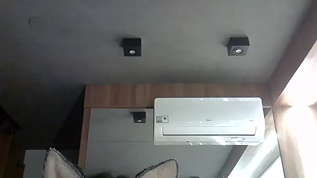 Skinny-Kitten online show from 10-08-25, 04:54