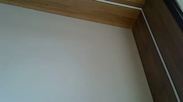 Skinny-Kitten online show from 10-22-25, 05:56