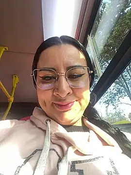 Abril Luv online show from 03-03-25, 12:27