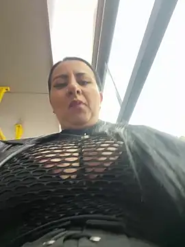 Abril Luv online show from 03-06-25, 12:19