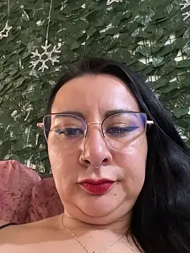 Abril Luv online show from 03-11-25, 03:23