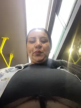 Abril Luv online show from 03-13-25, 12:37