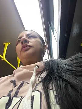 Abril Luv online show from 03-20-25, 12:40