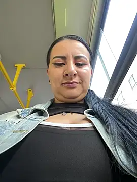 Abril Luv online show from 03-20-25, 12:11