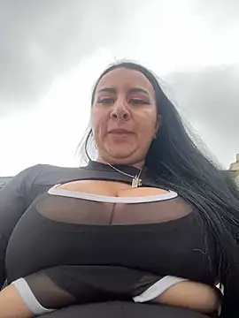 Abril Luv online show from 03-20-25, 07:35