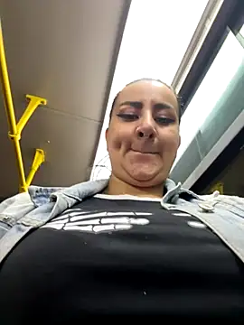 Abril Luv online show from 10-24-25, 12:08