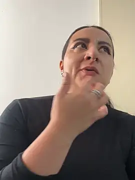 Abril Luv online show from 02-23-26, 01:19