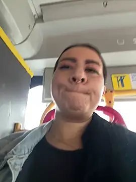 Abril Luv online show from 03-11-26, 12:11