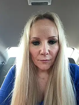 Sexual Lovable Doll online show from 02-03-26, 06:24