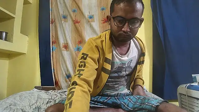 Cute boy2000 online show from 12-09-24, 12:56