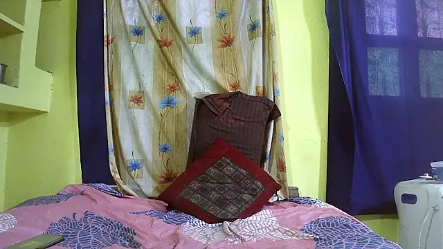 Cute boy2000 online show from 01-25-25, 09:57