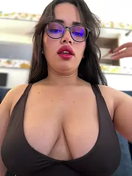 Snapshot of andra_rose chatting on 01-26-25, 04:30 andra rose online show from 01-26-25, 04:30