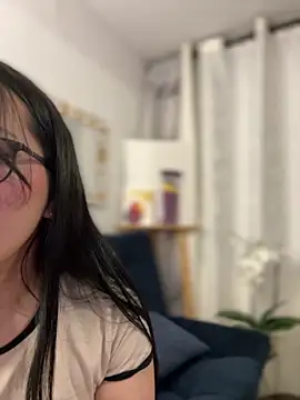 Snapshot of andra_rose chatting on 03-02-25, 03:13 andra rose online show from 03-02-25, 03:13