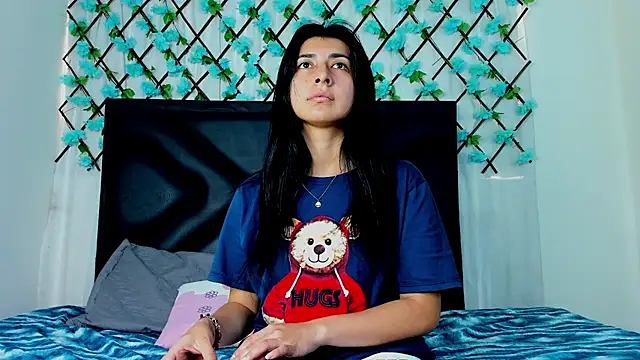 EmmaWilliamss online show from 01-28-25, 02:53