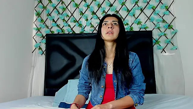 EmmaWilliamss online show from 02-08-25, 04:36