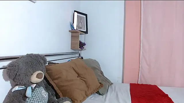 Snapshot of nickyCollins chatting on 03-08-25, 10:00 nickyCollins online show from 03-08-25, 10:00