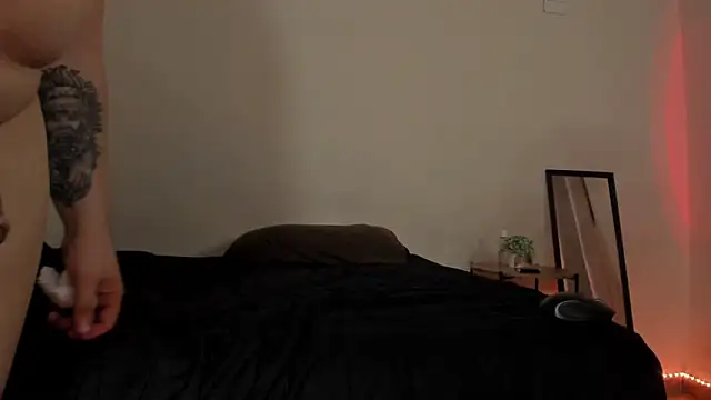 sofinmau online show from 03-23-25, 05:32