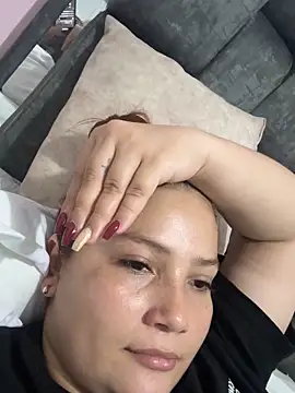 EmilyBarragan online show from 01-29-25, 02:19