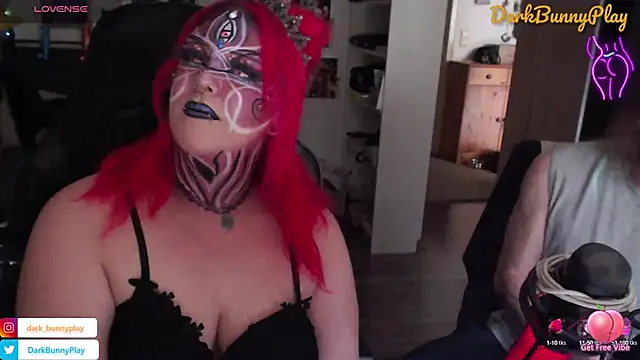 Snapshot of DarkBunnyPlay chatting on 03-02-25, 11:50 DarkBunnyPlay online show from 03-02-25, 11:50