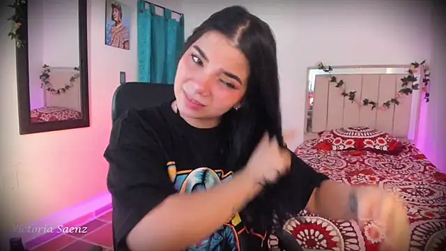 Snapshot of victoriaasaenz_ chatting on 02-08-26, 12:47 victoriaasaenz online show from 02-08-26, 12:47