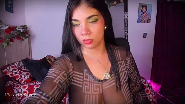 victoriaasaenz  online show from 06-05-26, 12:39