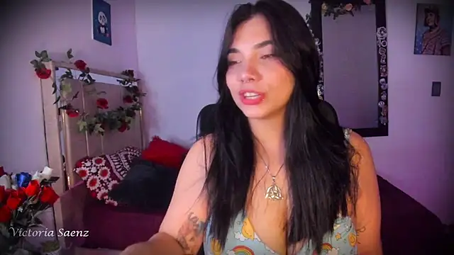victoriaasaenz  online show from 06-18-26, 12:55