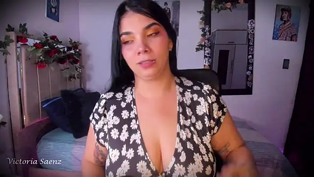 victoriaasaenz  online show from 07-23-26, 01:08