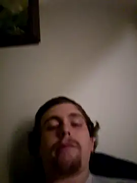 Snapshot of stonerkid578 chatting on 02-18-26, 03:57 stonerkid578 online show from 02-18-26, 03:57