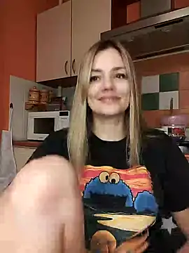 KrissSexi online show from 03-13-25, 08:00