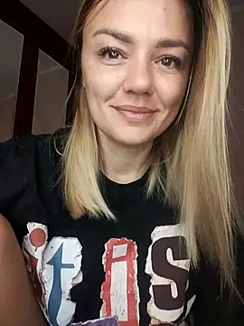 KrissSexi online show from 09-13-25, 05:07