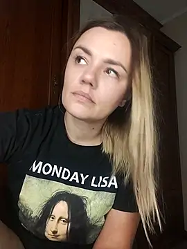 KrissSexi online show from 09-18-25, 05:37