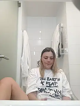 KrissSexi online show from 11-10-25, 06:40