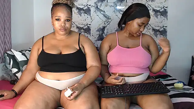 SexyAmeena2002 online show from 05-19-26, 09:10