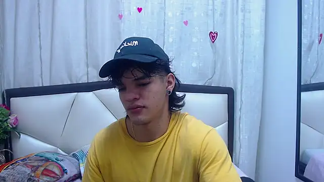 AlbertBernal69 online show from 03-11-25, 02:43