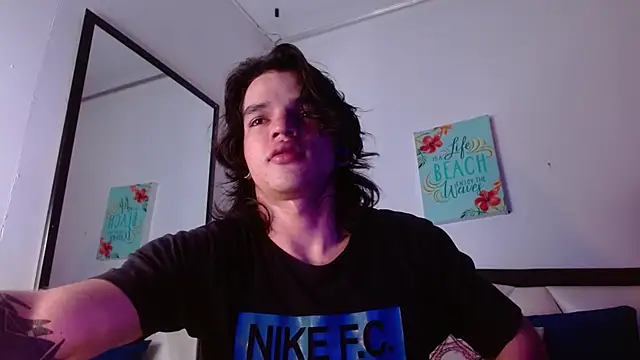 AlbertBernal69 online show from 09-12-25, 02:00