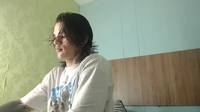 AlbertBernal69 online show from 09-24-25, 03:10