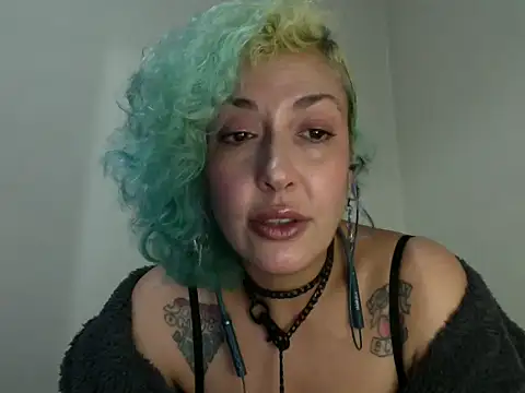 MariLouM online show from 05-17-26, 06:26
