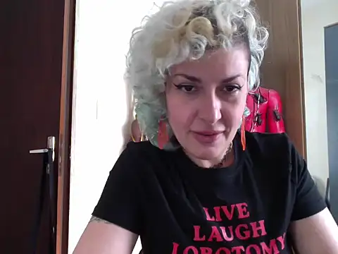 MariLouM online show from 07-28-26, 05:34