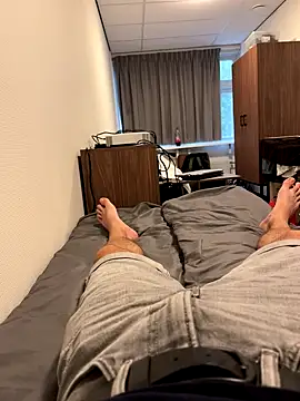 Snapshot of mihaixxx1 chatting on 09-20-25, 01:23 mihaixxx1 online show from 09-20-25, 01:23