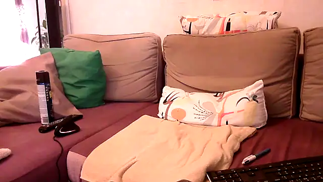 chrichri38xh online show from 04-11-26, 08:40