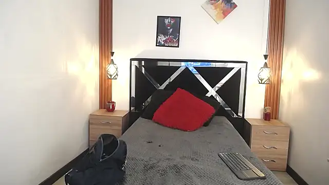 Snapshot of ORIANNA_BODMOD chatting on 01-10-26, 10:36 ORIANNA BODMOD online show from 01-10-26, 10:36