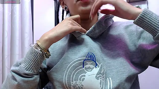 Snapshot of ORIANNA_BODMOD chatting on 02-05-26, 01:43 ORIANNA BODMOD online show from 02-05-26, 01:43